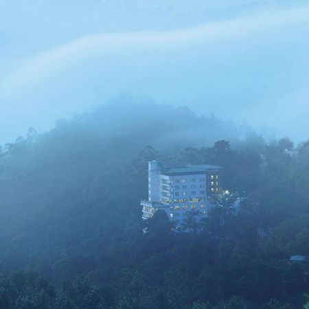 Gokulam Park Munnar Hotel Ngoại thất bức ảnh