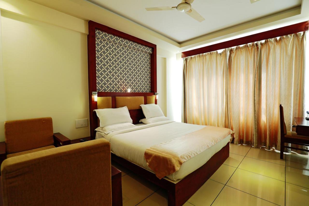 Gokulam Park Munnar Hotel Ngoại thất bức ảnh